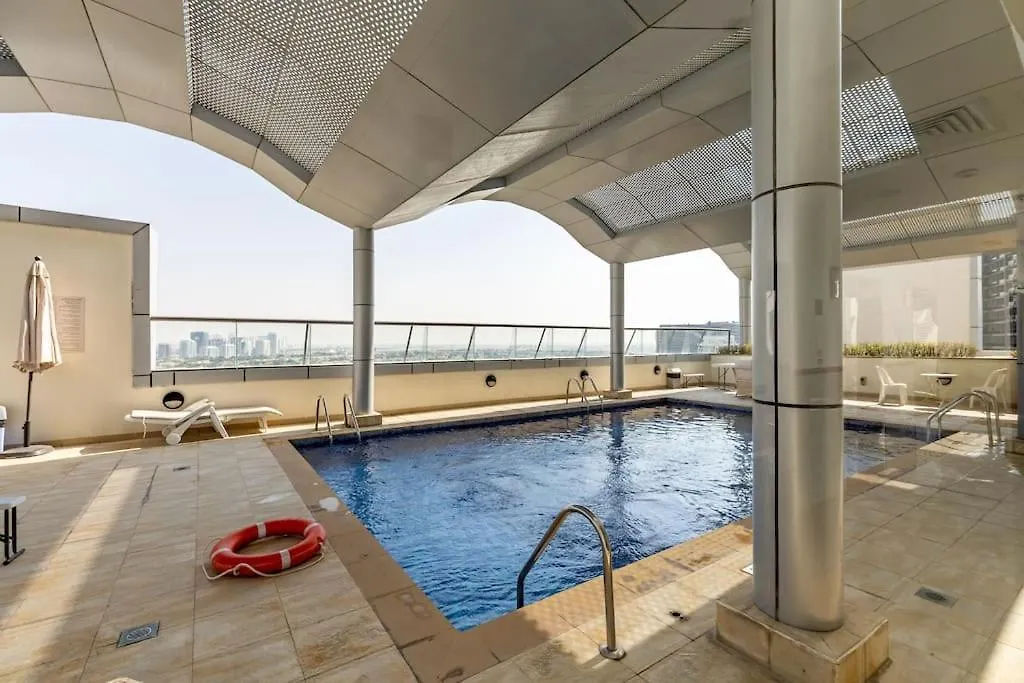 Waves Holiday Homes - Cozy & Fully Furnished Studio In Dubai Sports City 0*,  United Arab Emirates