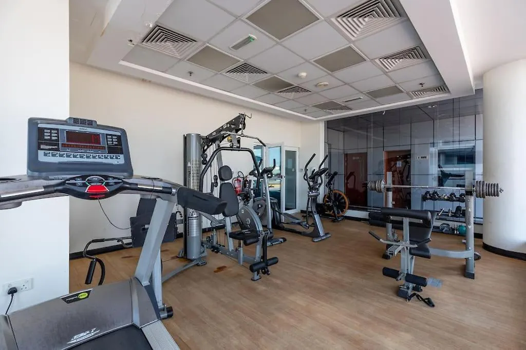 Waves Holiday Homes - Cozy & Fully Furnished Studio In Dubai Sports City Apartment